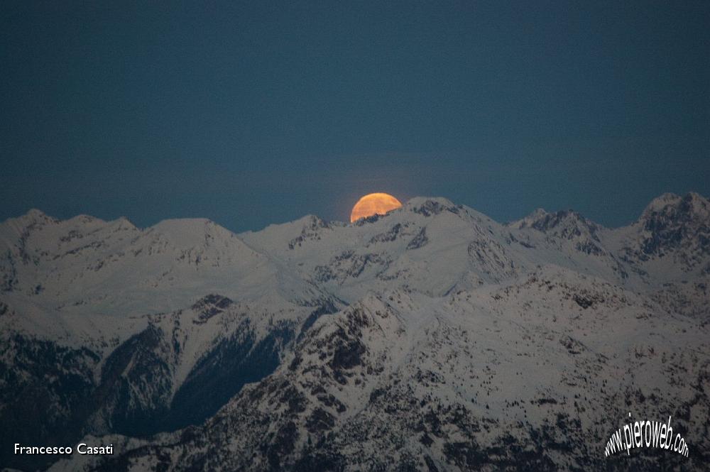 006 Dalle Orobie spunta la luna.jpg